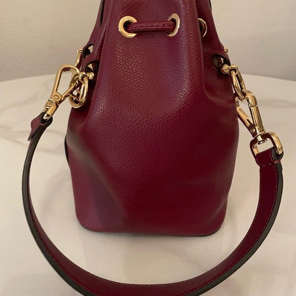FENDI MINI MON TRESOR BUCKET BAG Burgundy red leather gold hardware - Picture 4 of 9